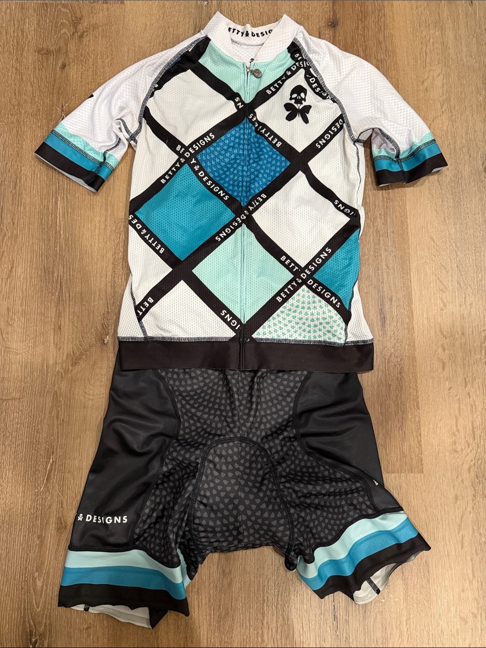 Betty Designs Bondage GirlBlack Blue Stripes Cycling Jersey & Bibs | Medium 💙🖤🩵